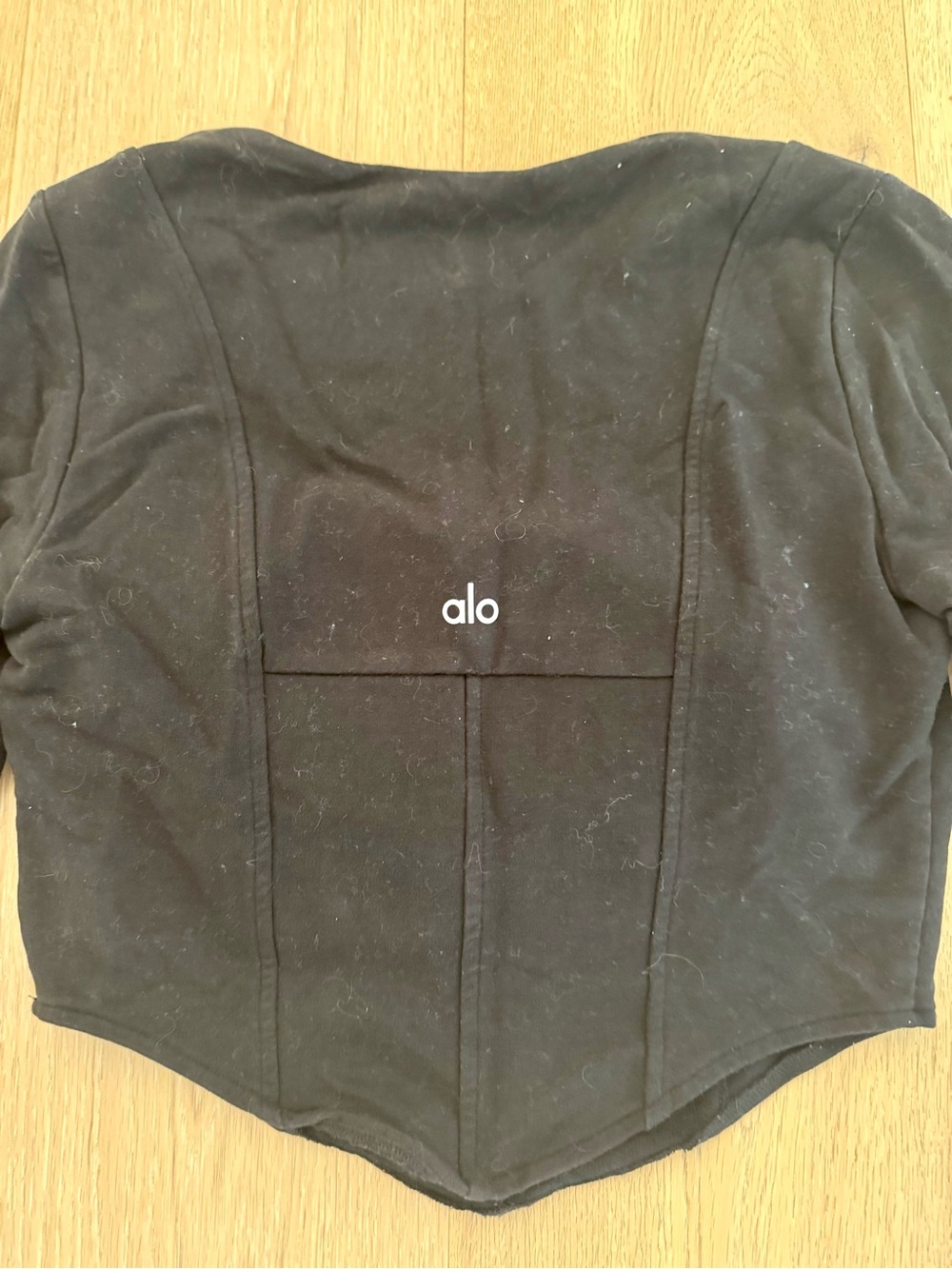 ALO Yoga Black Long-Sleeve Corset Style Cropped Top - Picture 8 of 8